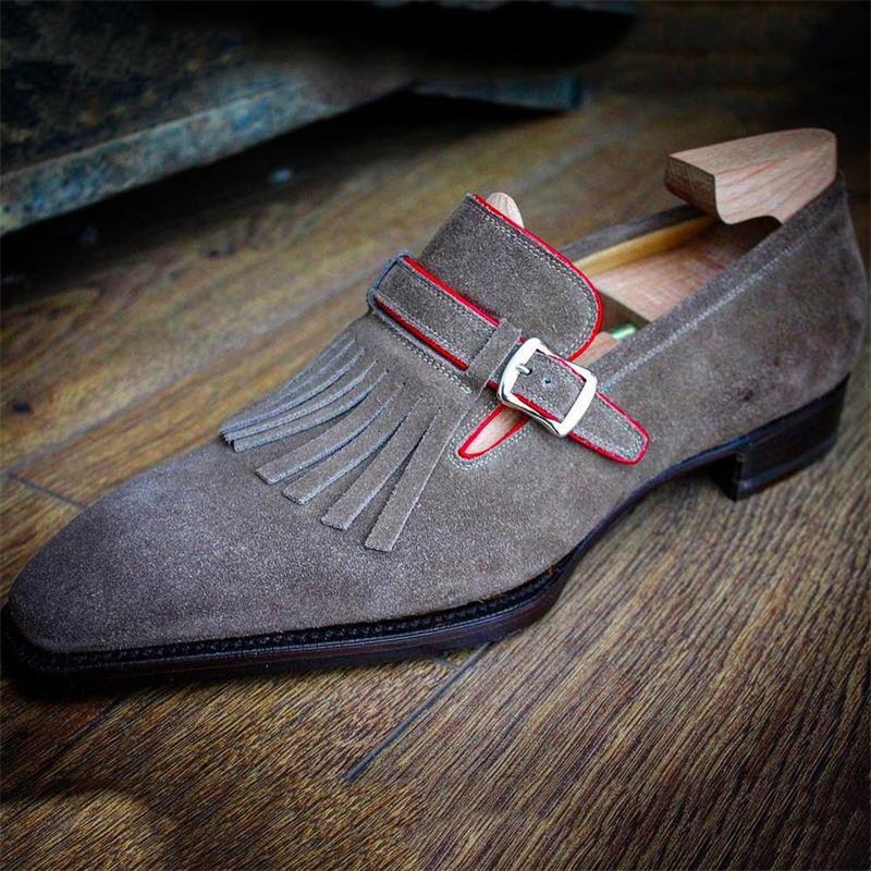 Men Gentlemen Loafers Faux Suede Solid Color Square Toe Buckle with Fringe Fashion Business Casual Wedding Party Dress Shoes