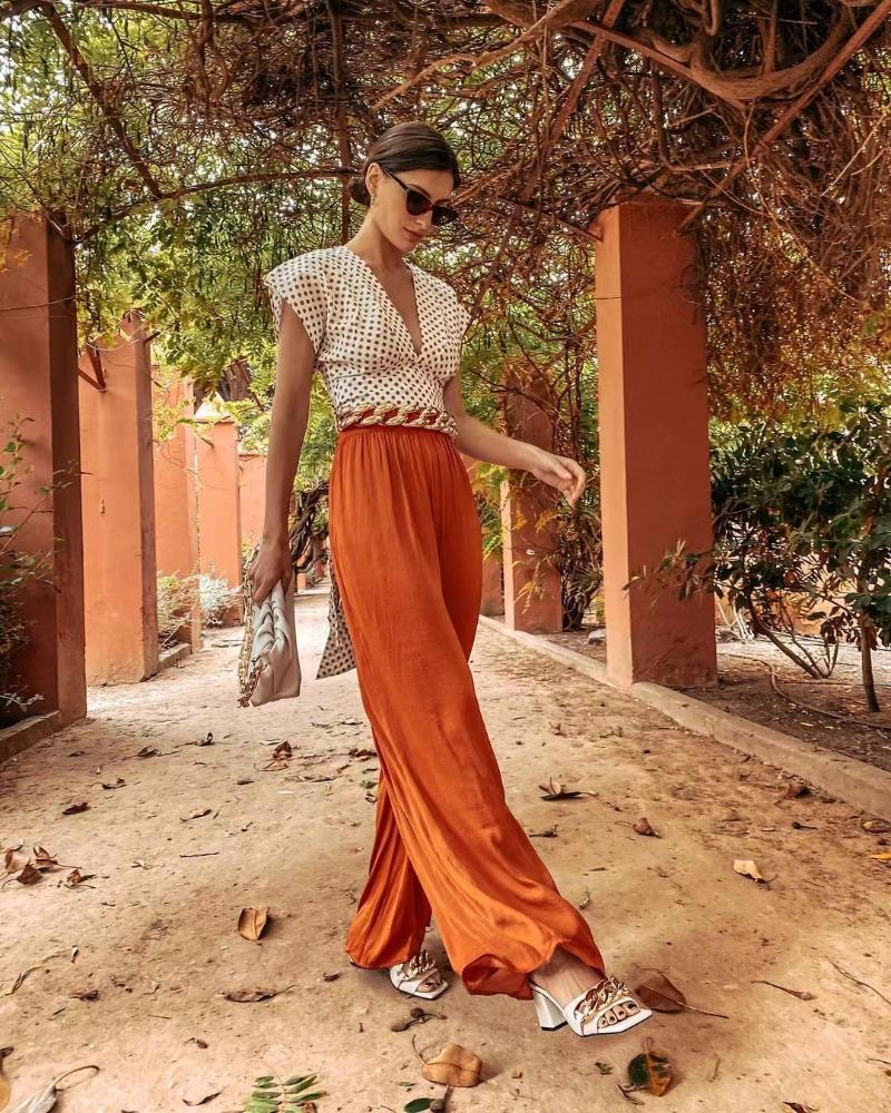Women's Blouses & Shirts 2022 Summer Women V Neck Polka Dot Sleeveless Bandage Slim Shirt Female Streetwear Short Ladies Fashion Casual, White
Women's Blouses & Shirts 2022 Summer Women V Neck Polka Dot Sleeveless Bandage Slim Shirt Female Streetwear Short Ladies Fashion Casual, White