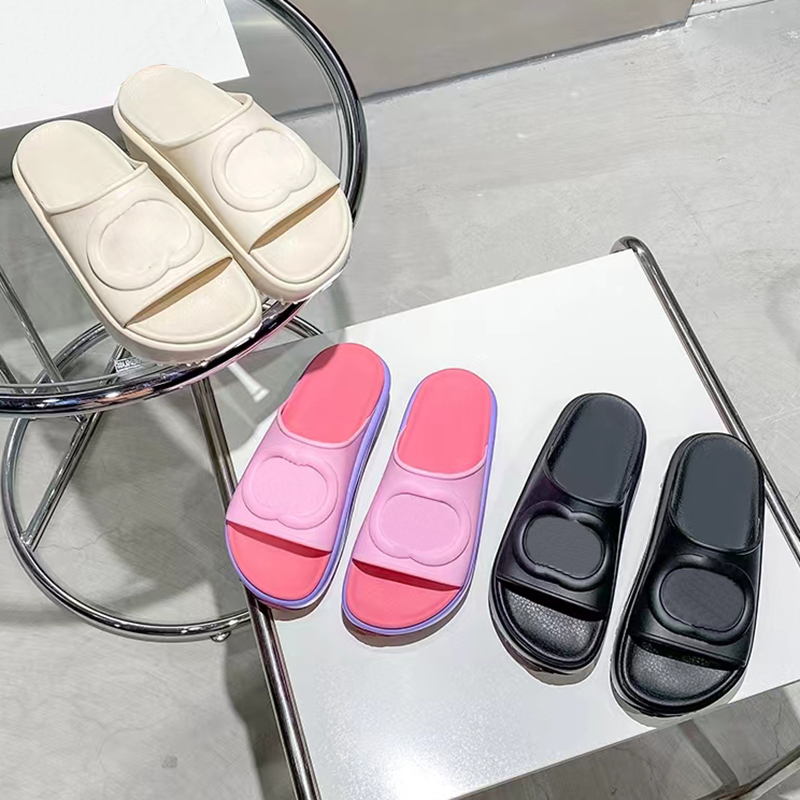 Embossed Women slippers Interlock womens Platform Rubber Slide Sandals Indoor Outdoor flat Slides with box Woman shoes vory black pink purple blue Summer Sandal, 06
Embossed Women slippers Interlock womens Platform Rubber Slide Sandals Indoor Outdoor flat Slides with box Woman shoes vory black pink purple blue Summer Sandal, 06