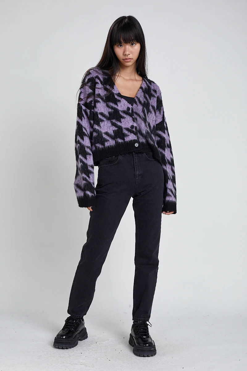 Women Knits Sweater Tees Houndstooth Mohair Loose V-Neck Lazy Knit Winter Cardigan Jacket V-neck Single-Breasted Sea Horse Hair Knitting Shirt Panelled Short Tops, Multi
Women Knits Sweater Tees Houndstooth Mohair Loose V-Neck Lazy Knit Winter Cardigan Jacket V-neck Single-Breasted Sea Horse Hair Knitting Shirt Panelled Short Tops, Multi