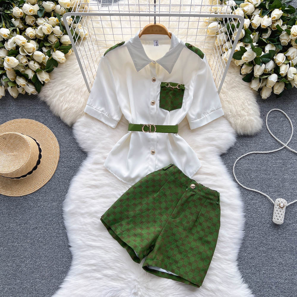 2022 summer girls Womens Tracksuits Two Piece Pants suit sweet foreign style aging French Lapel waist narrow short sleeved shirt two-piece wide legs short, Black
2022 summer girls Womens Tracksuits Two Piece Pants suit sweet foreign style aging French Lapel waist narrow short sleeved shirt two-piece wide legs short, Black