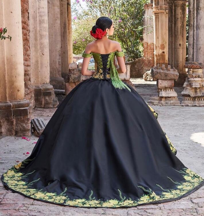 Black Charro Quinceanera Dresses 2022 Mexican Off The Shoulder Tiered Ruffles Lace Up Vestidos De 15 Anos Yellow Floral Robe Bal Medieval Prom Party G