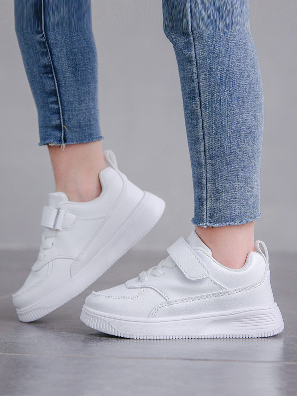 Kids Minimalist Hook-and-loop Fastener Strap Skate Shoes SHE