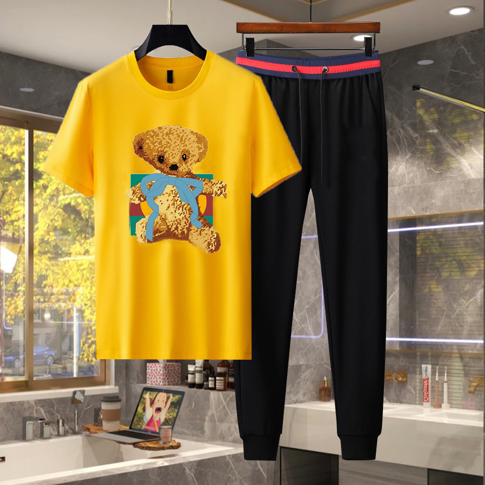 Designers tshirt Mens Tracksuits Summer Beach Suits Fashion T Shirt Seaside Holiday Shirts Luxury Set Outfits Sportswears 20WN, 15
Designers tshirt Mens Tracksuits Summer Beach Suits Fashion T Shirt Seaside Holiday Shirts Luxury Set Outfits Sportswears 20WN, 15