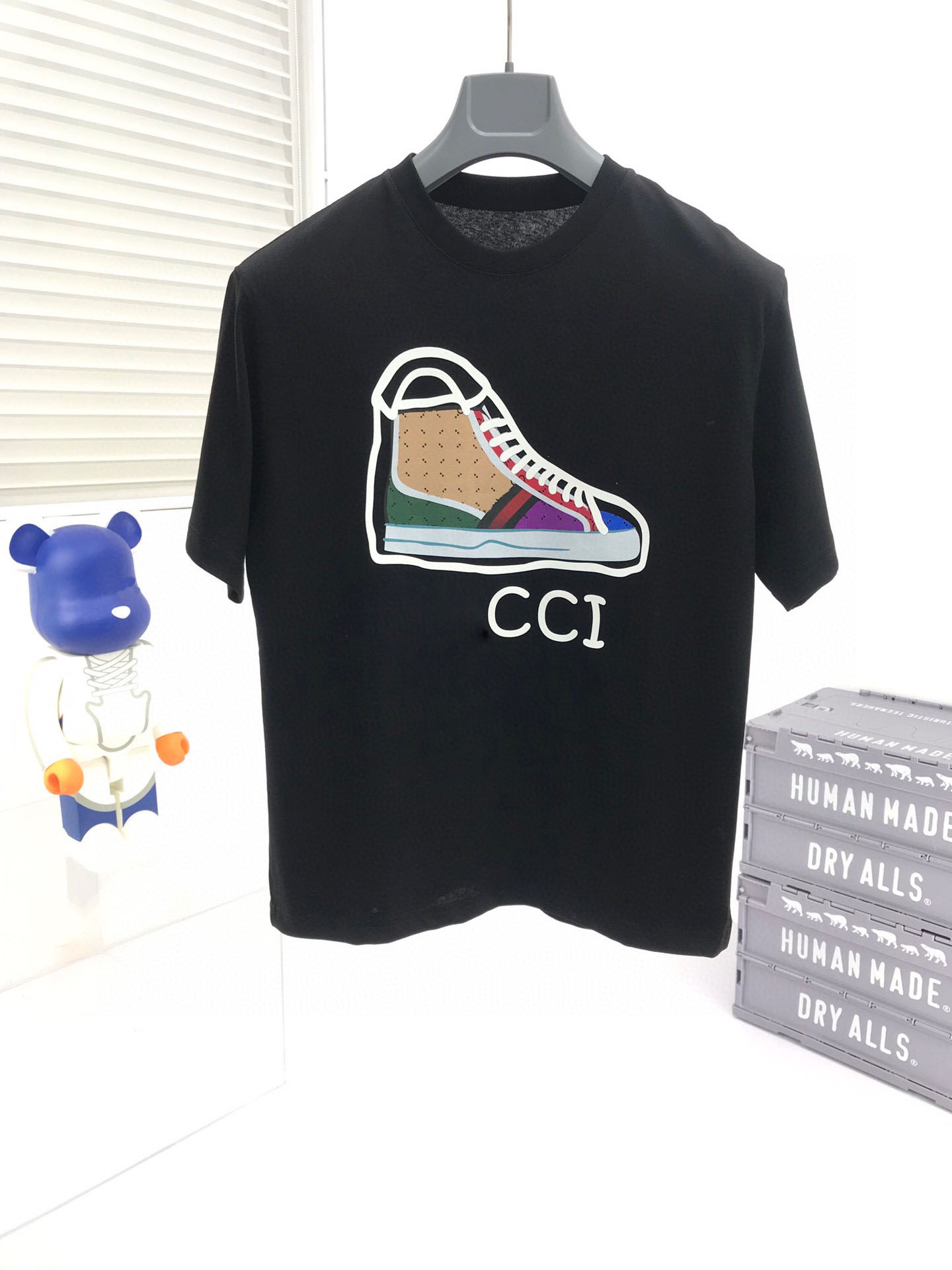 22SS Designer Letter Printed T Shirts Tee Sweatshirt Fashion High Street Short Sleeves Summer Casual T-Shirt Breathable Men Women Crew Neck Tees Dresses for Wo 14-015, Black
22SS Designer Letter Printed T Shirts Tee Sweatshirt Fashion High Street Short Sleeves Summer Casual T-Shirt Breathable Men Women Crew Neck Tees Dresses for Wo 14-015, Black