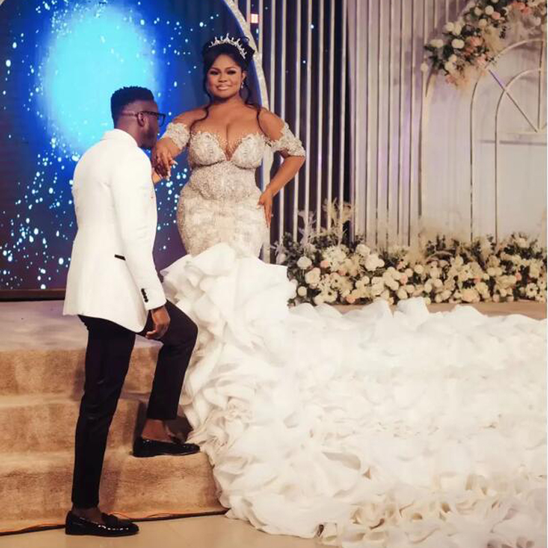 Plus Size Mermaid Wedding Dresses Ruffles Tiered Cathedral Train Lace Beaded Arabic Aso Ebi civil Bridal Gown vestidos sirena