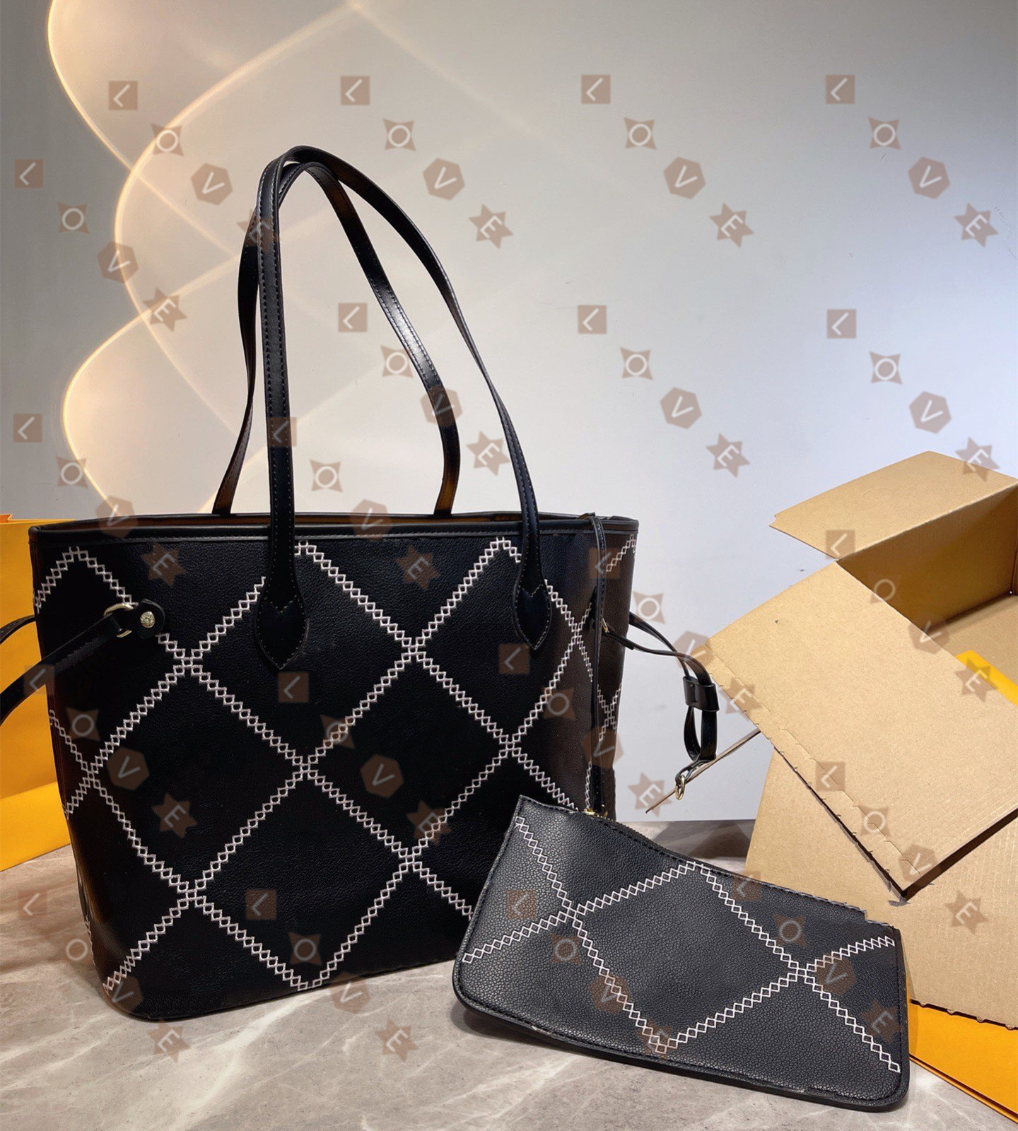Designers Leather Bags womens Handbags Playing card elements high qulity crossbody Game on lady Shoulder Bag shopping tote coin purse 2 pcs/set M45685, Vip
Designers Leather Bags womens Handbags Playing card elements high qulity crossbody Game on lady Shoulder Bag shopping tote coin purse 2 pcs/set M45685, Vip