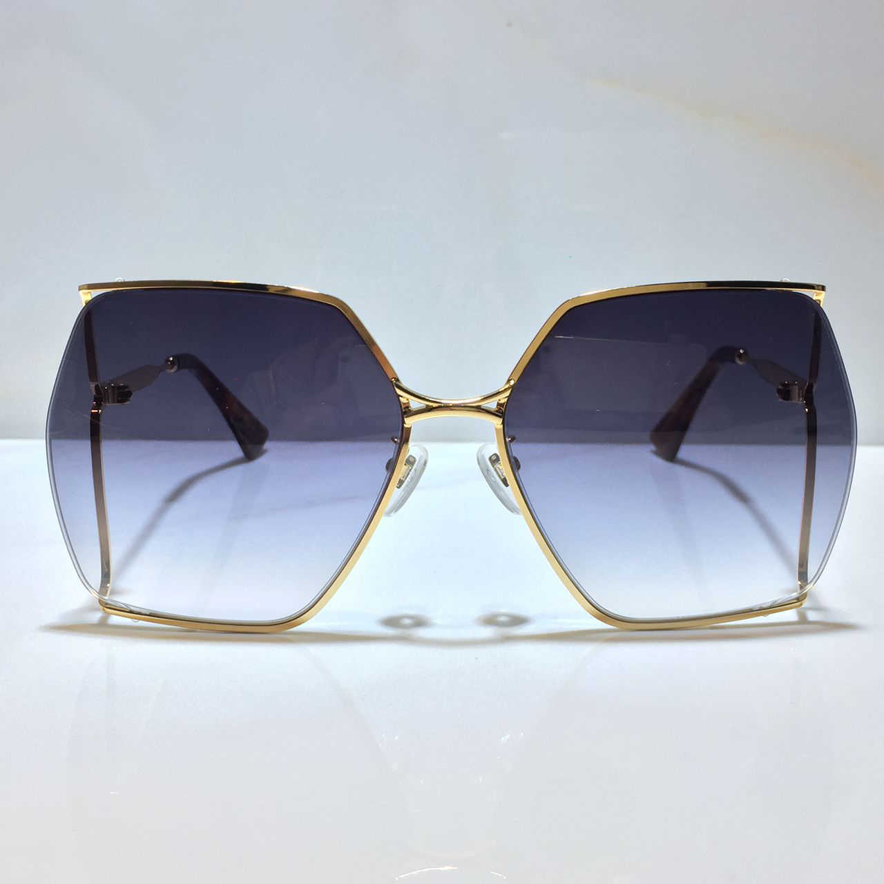 sunglasses for women classic Summer Fashion 0817S Style metal and Plank Frame eye glasses Top Quality UV Protection Lens 0817
sunglasses for women classic Summer Fashion 0817S Style metal and Plank Frame eye glasses Top Quality UV Protection Lens 0817