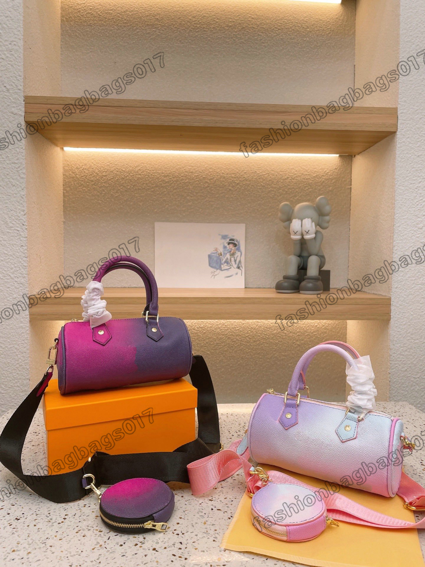 Nano Speedy Women Bag Speefy20 Pillow Travel Totes Luxury Monograms Designer Crossbody Handbag Leather Trim Gold-color Hardware Female Bag
Nano Speedy Women Bag Speefy20 Pillow Travel Totes Luxury Monograms Designer Crossbody Handbag Leather Trim Gold-color Hardware Female Bag