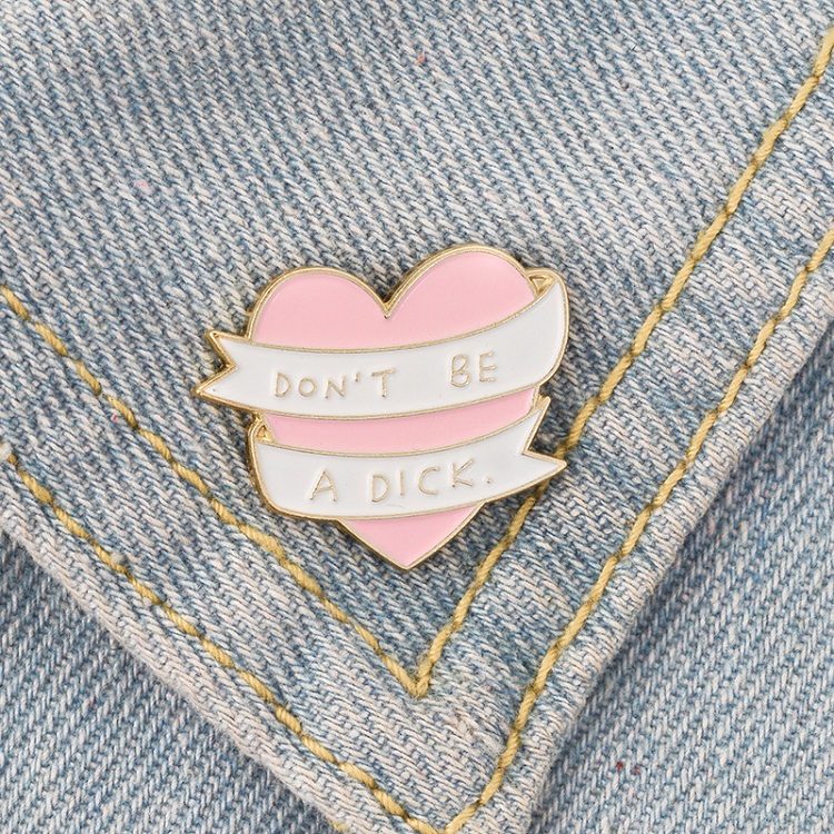 Fashion Pink Heart Brooches Funny Enamel Brooch Pins Enamel Love Jewelry Fit Backpack Coat Sweater Hat Jackets Accessories for Women Lovers Summer Jew