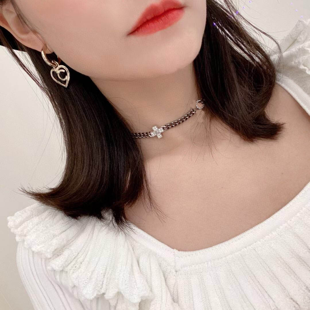 Top quality charm pendant necklace with diamond and black plated for women engagement jewelry gift have stamp PS7691