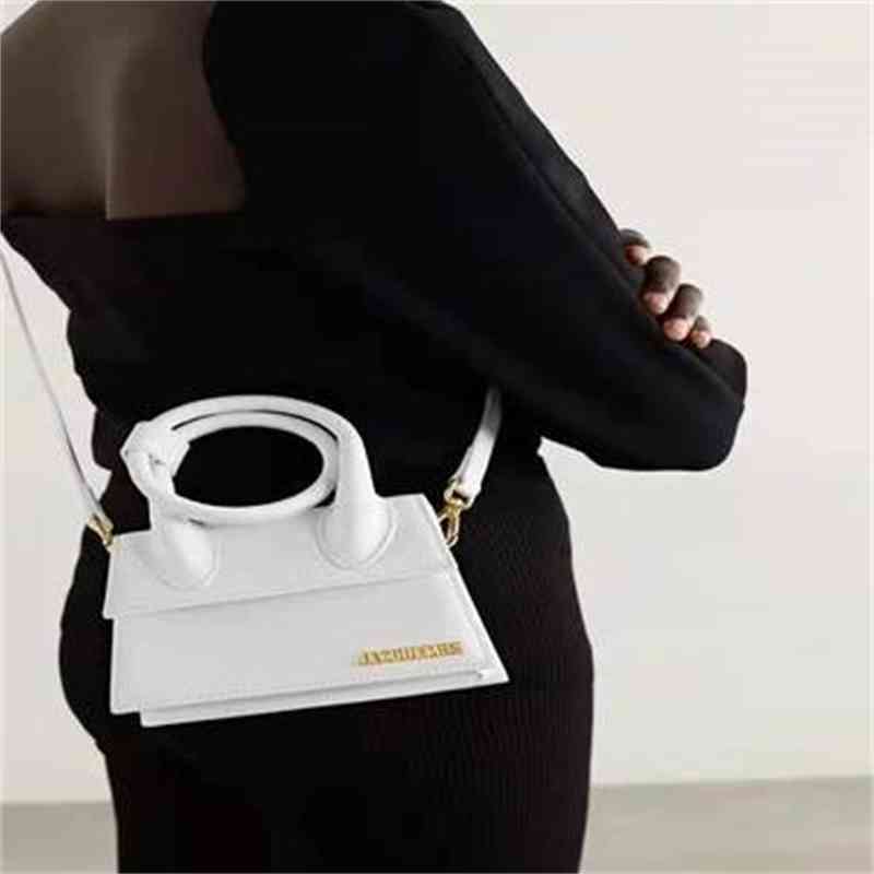 Jacquem bag summer adjustable buckle handle armpit hand bill of lading shoulder small square, Black
Jacquem bag summer adjustable buckle handle armpit hand bill of lading shoulder small square, Black