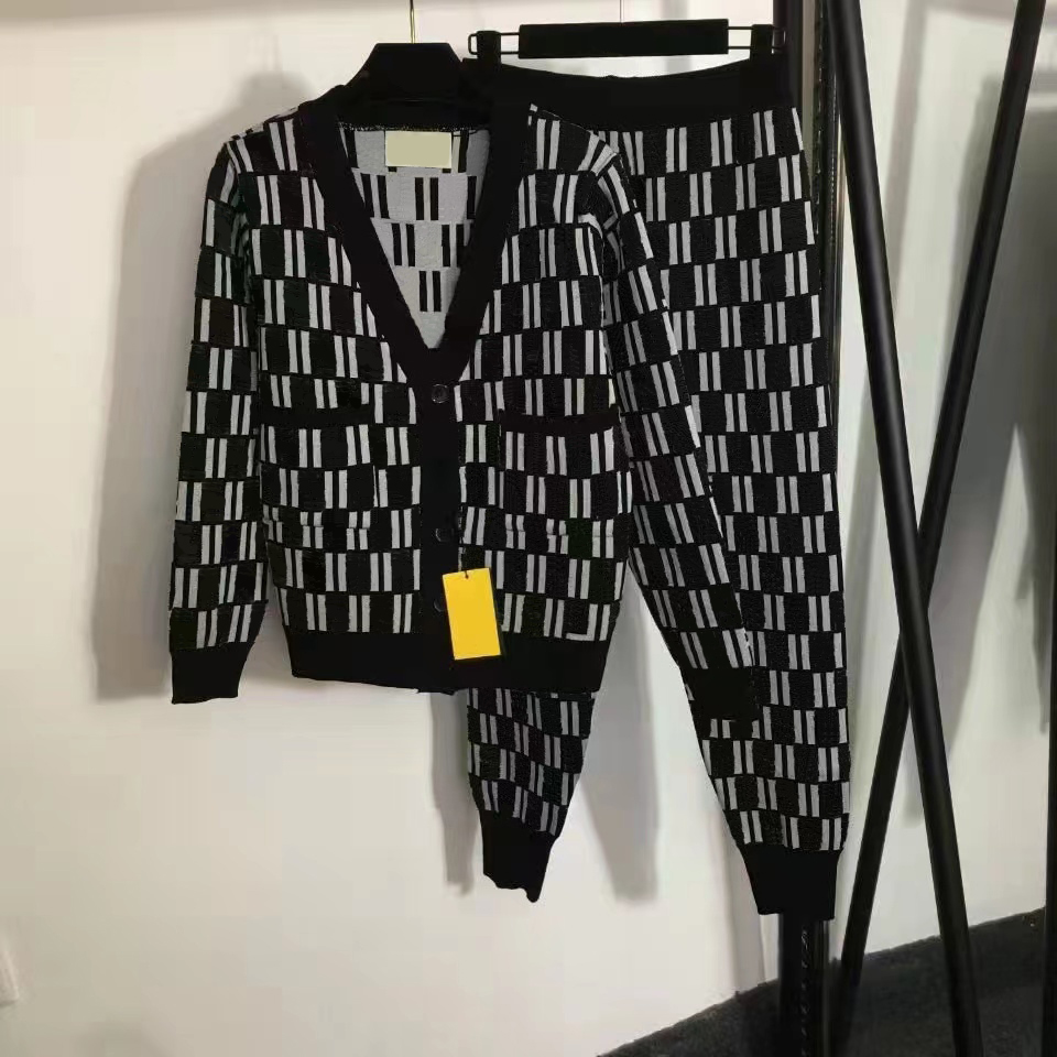 Autumn suits Womens knitting tracksuits two pieces Sets pants Designer cardigan Jackets Jacquard high-end casual long sleeves sports knitted suit set plus size S-2XL, I need look other product
Autumn suits Womens knitting tracksuits two pieces Sets pants Designer cardigan Jackets Jacquard high-end casual long sleeves sports knitted suit set plus size S-2XL, I need look other product