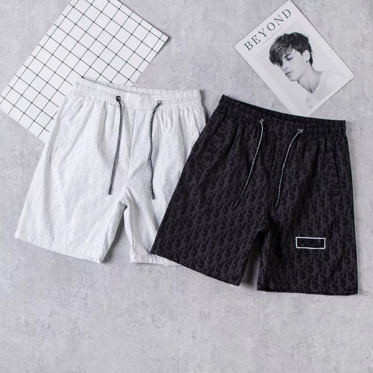 Summer new men's pants fashion leisure beach pants silky fabric shorts, design style high-end brand, sc m-xxxl 0000002, Black
Summer new men's pants fashion leisure beach pants silky fabric shorts, design style high-end brand, sc m-xxxl 0000002, Black