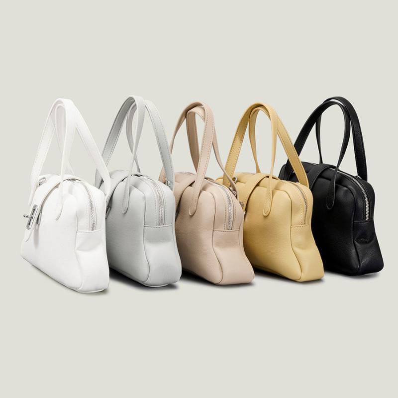 Evening Bags Luxurious High Quality Pu Leather Crossbody Bag Simple Versatile Ladies Handbag Pillow Large Capacity Tote BagEvening, Yellow
Evening Bags Luxurious High Quality Pu Leather Crossbody Bag Simple Versatile Ladies Handbag Pillow Large Capacity Tote BagEvening, Yellow
