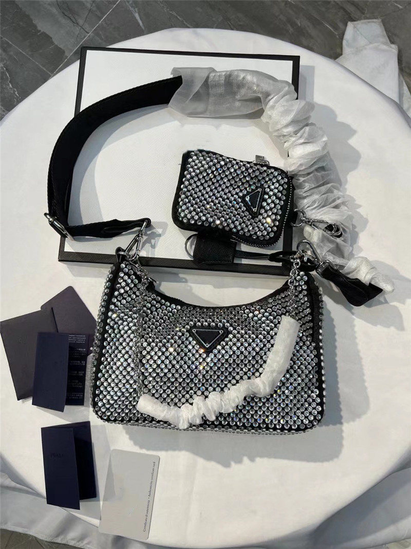 2022 Classic version womens bag high quality design crossbody bags with wide strap wallet Shiny Rhinestone purse nice for gift with box, Black
2022 Classic version womens bag high quality design crossbody bags with wide strap wallet Shiny Rhinestone purse nice for gift with box, Black