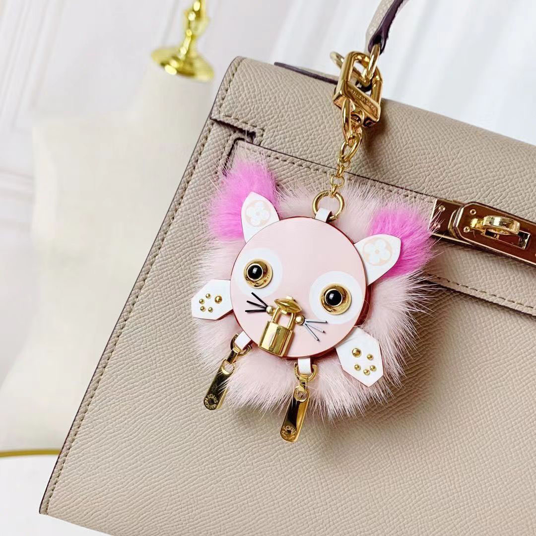 Designer Keychain Keyring Fashion Purse Pendant Car Chain Charm Brown Flower Mini Bag Trinket Gifts Accessories with box
Designer Keychain Keyring Fashion Purse Pendant Car Chain Charm Brown Flower Mini Bag Trinket Gifts Accessories with box