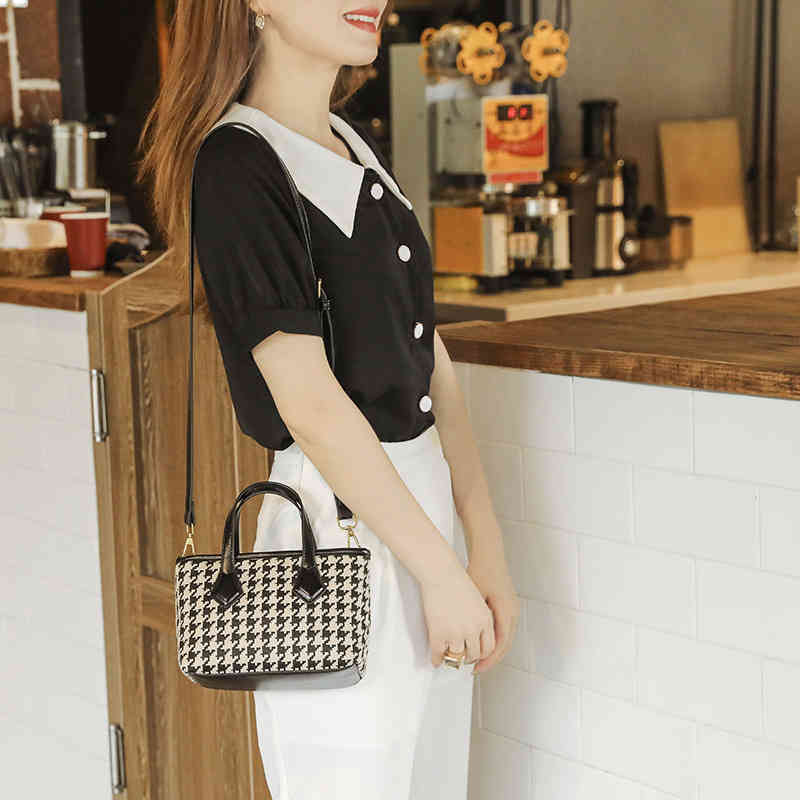 Purses College style women's bag minority design printed bird lattice small man bucket cabbage basket portable One Shoulder Messenger Bag, Houndstooth
Purses College style women's bag minority design printed bird lattice small man bucket cabbage basket portable One Shoulder Messenger Bag, Houndstooth