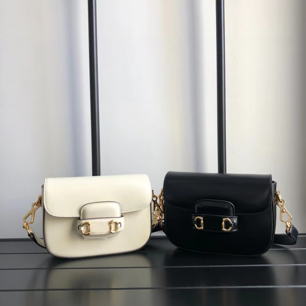 Ladies classic small fashion bag autumn and winter new trendy women's with retro wide shoulder, Box
Ladies classic small fashion bag autumn and winter new trendy women's with retro wide shoulder, Box