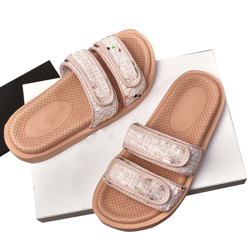 Designer Woman Slippers Sheepskin Knit Fabric Slides Platform Mules Luxury Classic White Beige Flip Flops Retro Sandals Ladies Dress Shoes Loafers Outdoor Shoe, Box
Designer Woman Slippers Sheepskin Knit Fabric Slides Platform Mules Luxury Classic White Beige Flip Flops Retro Sandals Ladies Dress Shoes Loafers Outdoor Shoe, Box