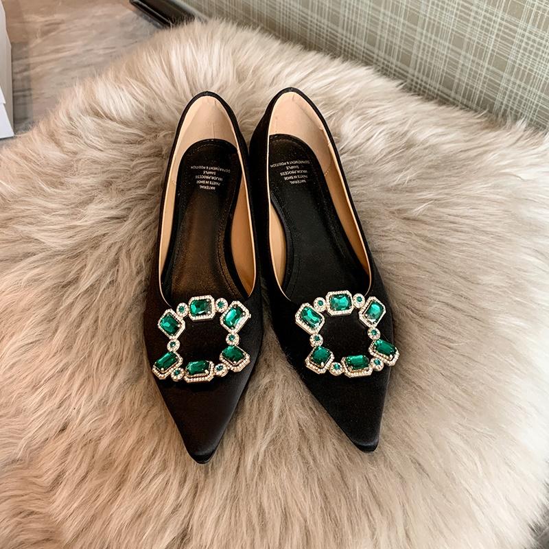 Dress Shoes Luxury Women Wedding Low Heels Rhinestone Slik Woman Pumps Pointed Toe Party Spring Autumn ArrivalDress, Black 
Dress Shoes Luxury Women Wedding Low Heels Rhinestone Slik Woman Pumps Pointed Toe Party Spring Autumn ArrivalDress, Black