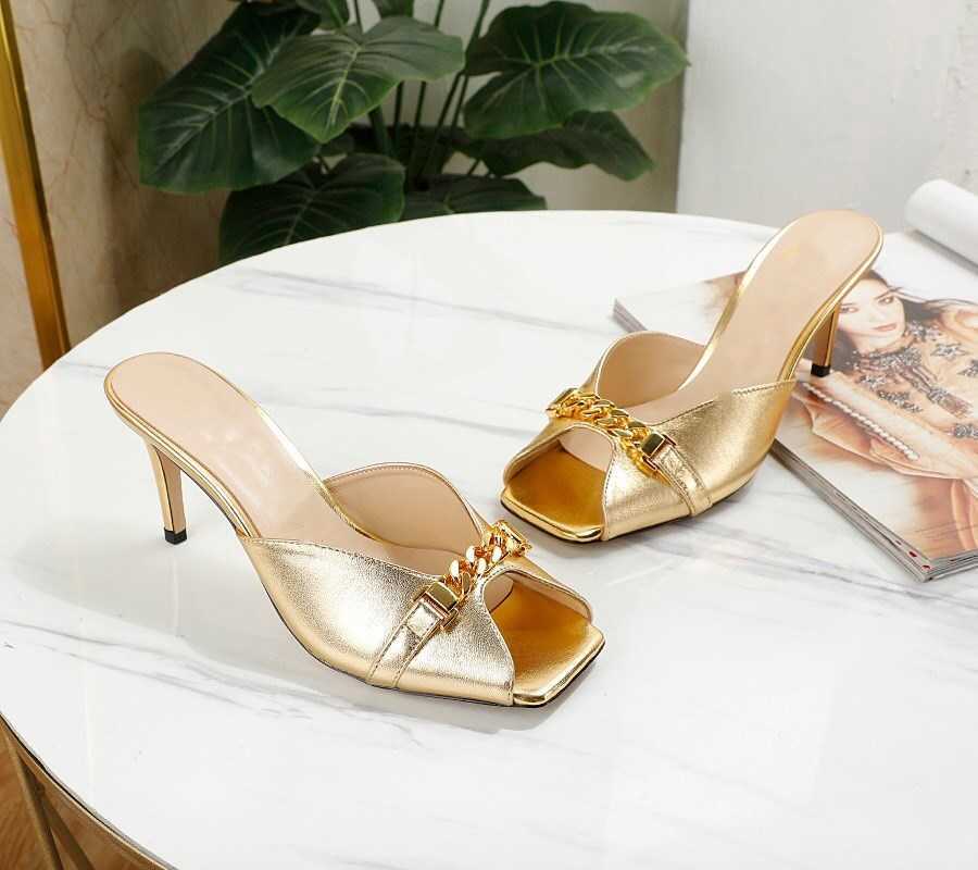 Elegant temperament outer wear Baotou pointed sandals and slippers women 2020 spring bow patent leather stiletto high heel half slippers