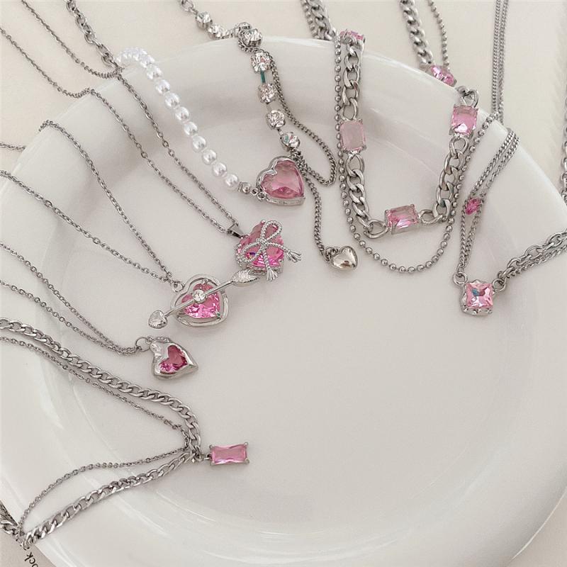 Chokers Punk Hip Hop Metal Pink Geometric Square Heart Cupid Arrow Short Necklace Clavicle Chain Titanium Steel For Women GirlsChokers
Chokers Punk Hip Hop Metal Pink Geometric Square Heart Cupid Arrow Short Necklace Clavicle Chain Titanium Steel For Women GirlsChokers