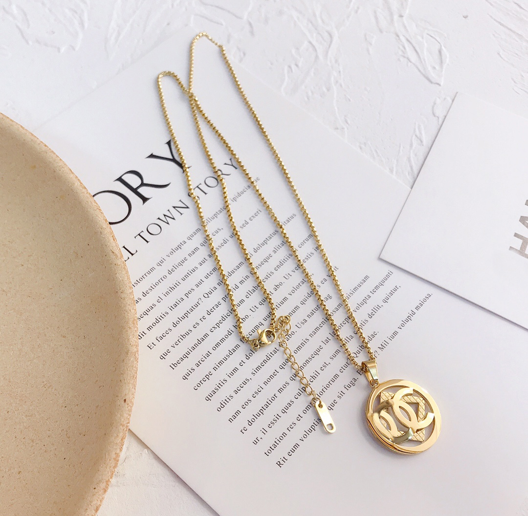 2022 New 18K Gold Plated Stainless Steel Necklaces Choker Chain Letter Pendant Statement Fashion Womens Necklace Wedding Jewelry Accessories X193
2022 New 18K Gold Plated Stainless Steel Necklaces Choker Chain Letter Pendant Statement Fashion Womens Necklace Wedding Jewelry Accessories X193