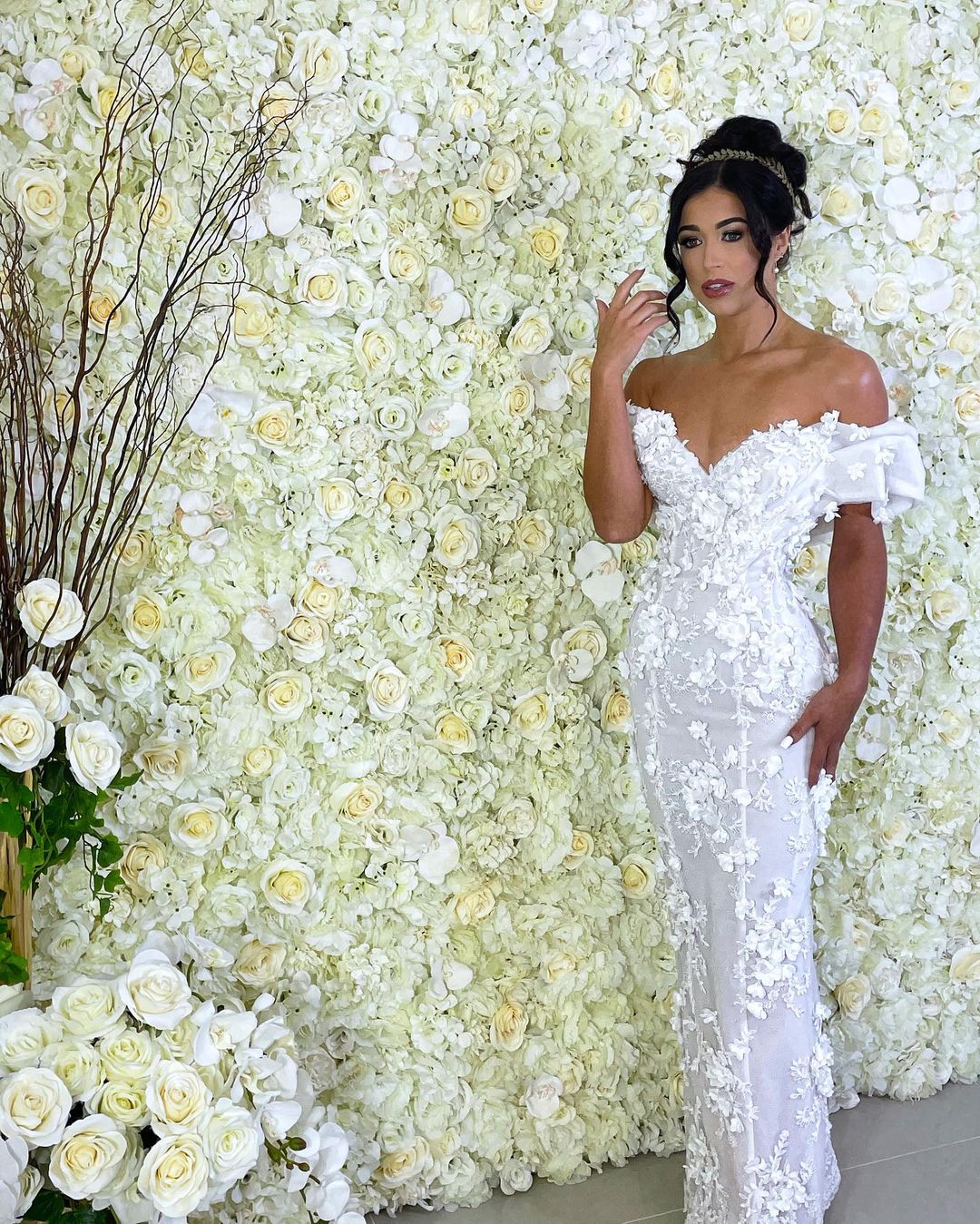 Luxury Dubai Saudi Arabic Lace Mermaid Wedding Dress Sexy Illusion Off Shoulder Flower Appliques Bride Dresses Wedding Gowns