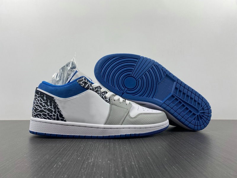 Special Edition 1 Low True Blue Man Basketball Designer Shoes White Grey Royal Fashion Sport Sneakers Good Quality Come With Box Size36-47.5
Special Edition 1 Low True Blue Man Basketball Designer Shoes White Grey Royal Fashion Sport Sneakers Good Quality Come With Box Size36-47.5