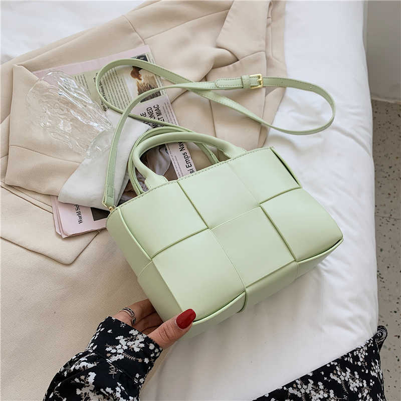 Fashion Leather Knitting Shoulder Bags for Women Luxury Brand Handbags Designer Cross Body Bag Cute Tote Bag, Beige
Fashion Leather Knitting Shoulder Bags for Women Luxury Brand Handbags Designer Cross Body Bag Cute Tote Bag, Beige