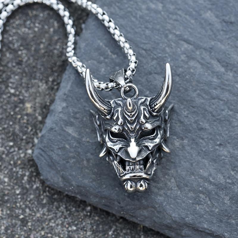 Pendant Necklaces Gothic Long Horn Demon Necklace Japanese Style Stainless Steel Ghost Mask Men Chain Fashion Goth Jewelry Gift
Pendant Necklaces Gothic Long Horn Demon Necklace Japanese Style Stainless Steel Ghost Mask Men Chain Fashion Goth Jewelry Gift