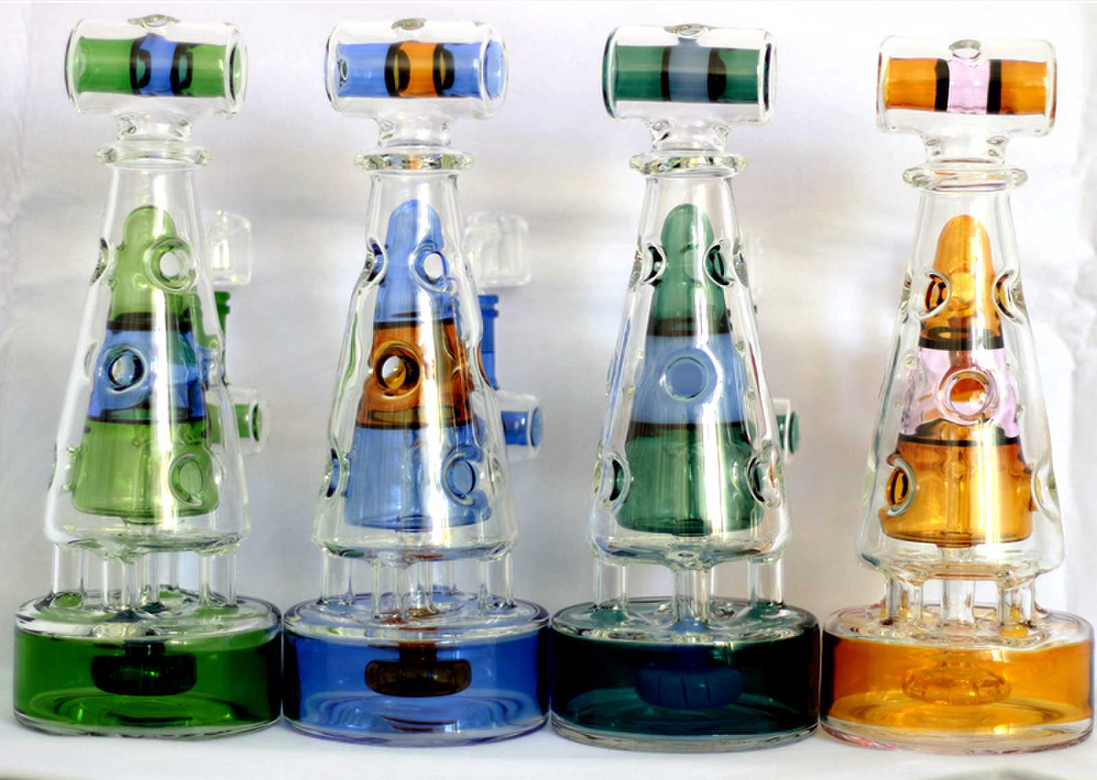 Glass bong hookah recycler dabrig smoking oil rig hollow out design water pipe fabeg glass bubbler with 14.4mm joint
Glass bong hookah recycler dabrig smoking oil rig hollow out design water pipe fabeg glass bubbler with 14.4mm joint