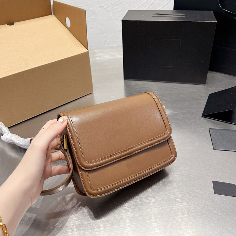 Fashion Women Luxury Designer Bags 2022 High Quality Leather 7A Shoulder Tofu Bags Sacoche Handbag Ladies Wallet Crossbody Houlder Messenger Lady Totes Purse, Black
Fashion Women Luxury Designer Bags 2022 High Quality Leather 7A Shoulder Tofu Bags Sacoche Handbag Ladies Wallet Crossbody Houlder Messenger Lady Totes Purse, Black