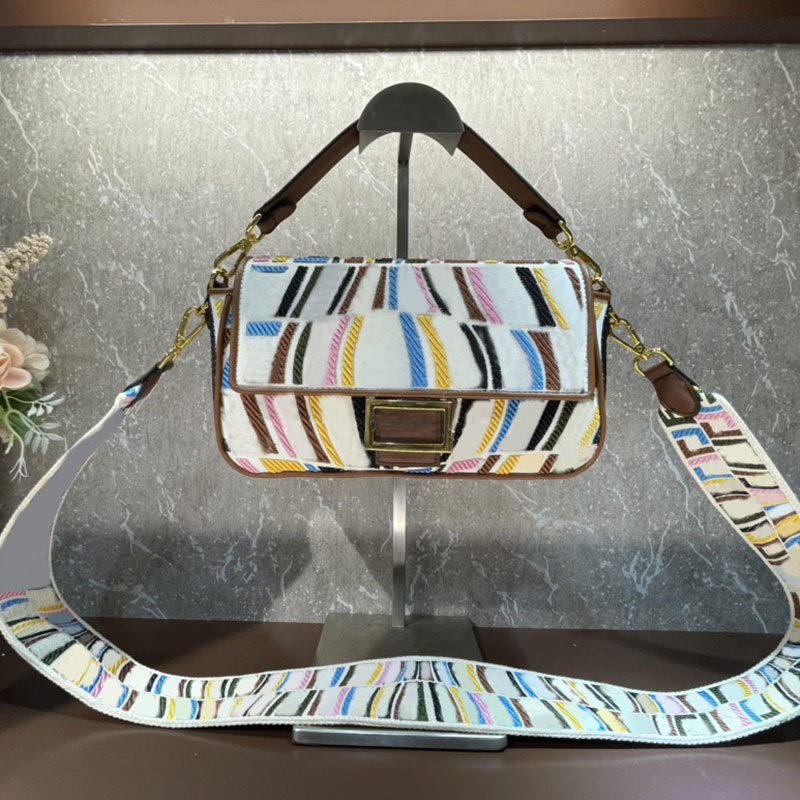 Multi Pochette large capacity real leather Bag high quality Women Luxurys Designers Bags 2022 Handbags Purses tote 19 Handbag Flap Zhouzhoubao123 VMXK, No bag
Multi Pochette large capacity real leather Bag high quality Women Luxurys Designers Bags 2022 Handbags Purses tote 19 Handbag Flap Zhouzhoubao123 VMXK, No bag
