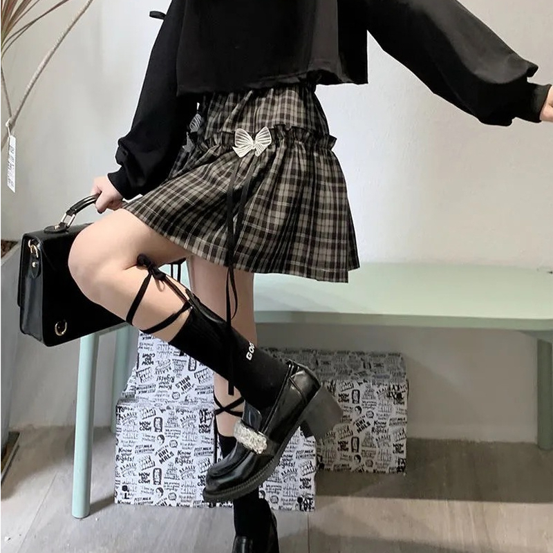 HOUZHOU Kawaii Gothic Lolita Plaid Skirt Women Goth Bow Black High Waist A-line Mini Skirts Japanese Style Harajuku Soft Girl 220317