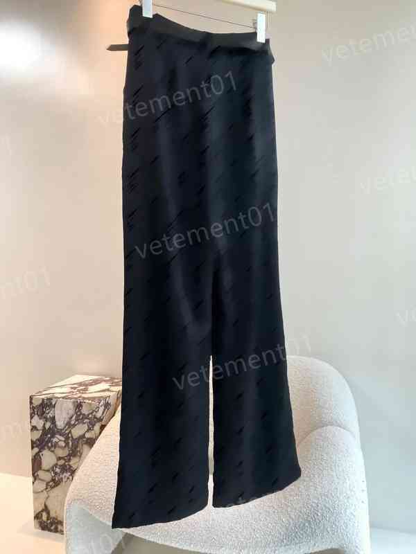 Womens Designer Pants Flocked Print Black Straight Wide Leg Pants High Waist Metal Belt Loose Casual Pants Luxury Women Clothing 0912
Womens Designer Pants Flocked Print Black Straight Wide Leg Pants High Waist Metal Belt Loose Casual Pants Luxury Women Clothing 0912