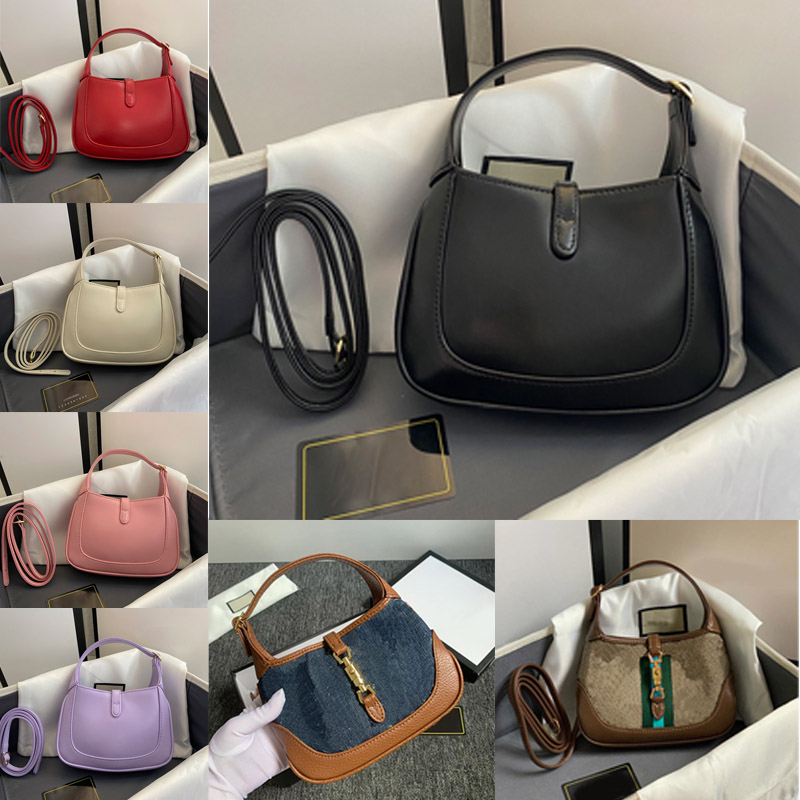 Autumn Winter 2022 mini tote underarm bag women crossbody real leather woman luxurys designers bags outdoor handbags totes purses size: 19*13*3cm, Light green
Autumn Winter 2022 mini tote underarm bag women crossbody real leather woman luxurys designers bags outdoor handbags totes purses size: 19*13*3cm, Light green