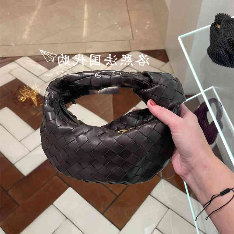 Designer Handbags Bottegav Venetas Baodiejia's Jodie Woven Hand-held Dumpling Knotted Armpit Women's Bag, Gray
Designer Handbags Bottegav Venetas Baodiejia's Jodie Woven Hand-held Dumpling Knotted Armpit Women's Bag, Gray