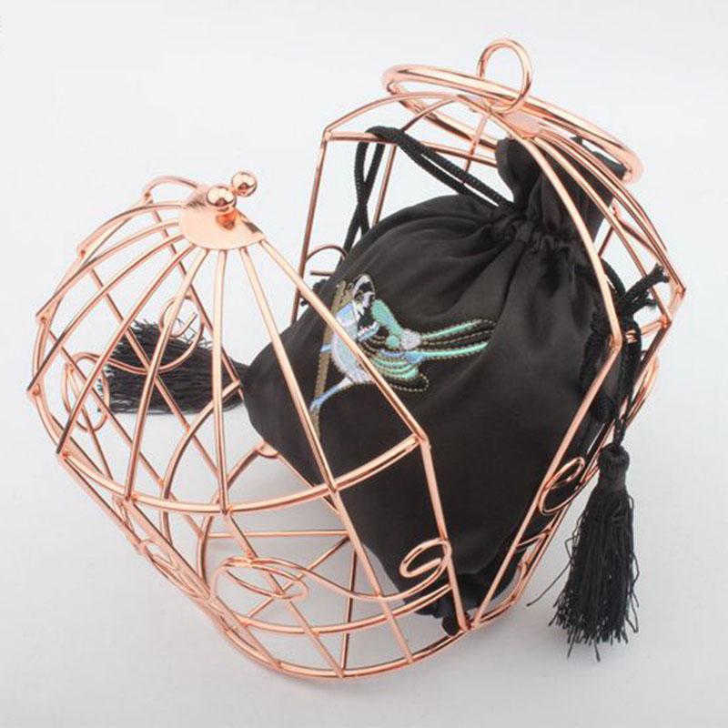 Evening Bags Fashion Personality Embroidery Hook Flower Metal Hoop Bucket Bird Cage Bag Handbag Mini Catwalk Birdcage Dress BagEvening, Mei gui jin
Evening Bags Fashion Personality Embroidery Hook Flower Metal Hoop Bucket Bird Cage Bag Handbag Mini Catwalk Birdcage Dress BagEvening, Mei gui jin