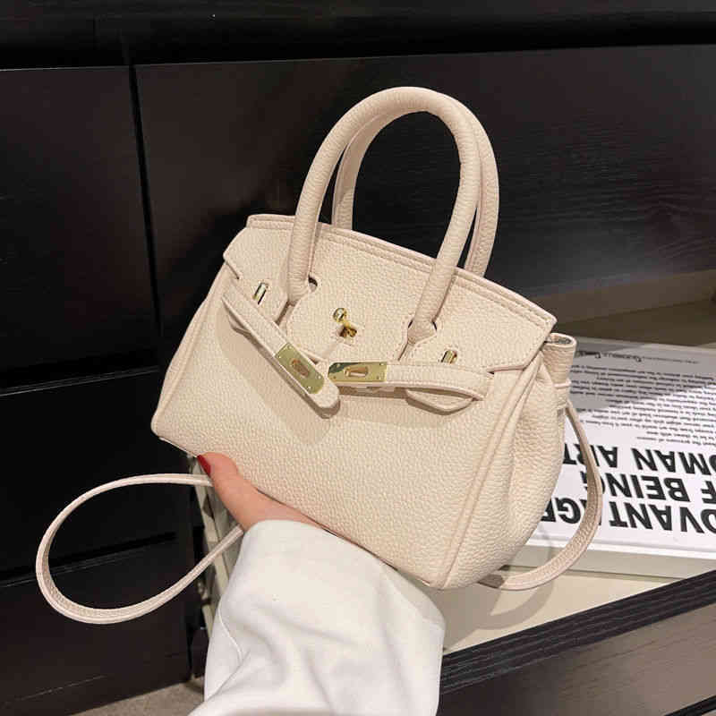 Designer Luxury BBirkinss's Handbags This Year's Women's Popular 2022 Fashion Versatile Net Red Portable Plati, Pink
Designer Luxury BBirkinss's Handbags This Year's Women's Popular 2022 Fashion Versatile Net Red Portable Plati, Pink