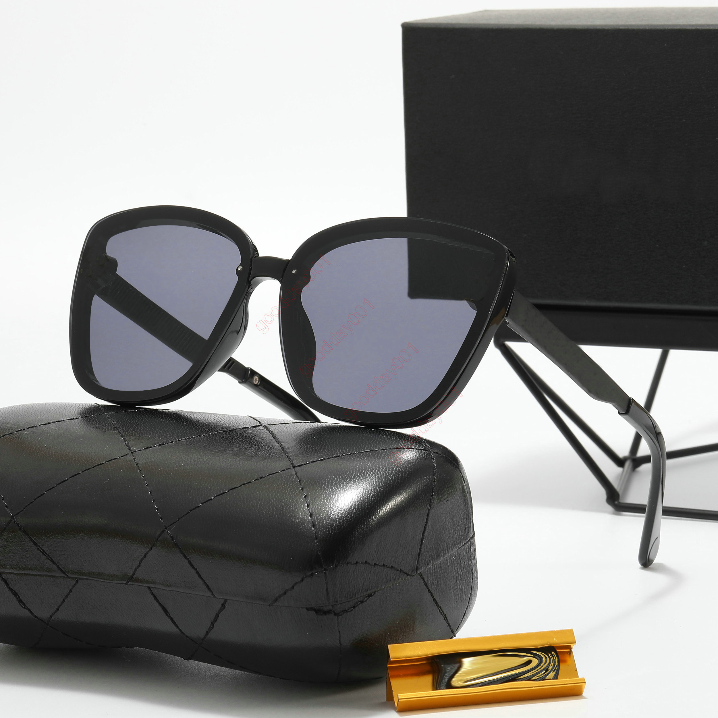 Monogrames Print Square Frame Sunglasses New Fashion Cat Eye Sunglass Trendy Female Eyewear Luxury Brand Designer Popular Women Travelling Sun Shades Glasse
Monogrames Print Square Frame Sunglasses New Fashion Cat Eye Sunglass Trendy Female Eyewear Luxury Brand Designer Popular Women Travelling Sun Shades Glasse
