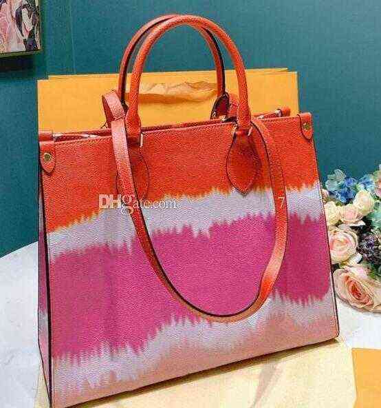 7A+Classic Cloud Rainbow Contrast Color Shopping Bags Shoulder Beach Bag Real Leather Crossbody Purse Messenger Handbag, Not for sale separately
7A+Classic Cloud Rainbow Contrast Color Shopping Bags Shoulder Beach Bag Real Leather Crossbody Purse Messenger Handbag, Not for sale separately