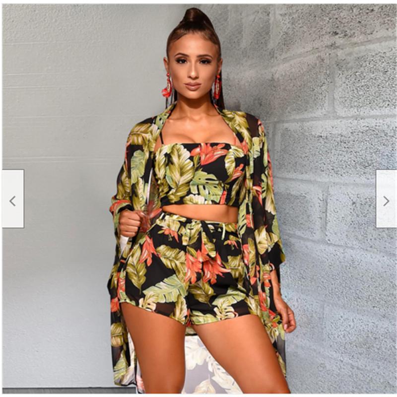 Women' Swimwear Swimming Suit For Women Floral 3Pcs Crop Top Short Trousers Long Sleeve Cape Jumpsuit Playsuit 2022, As photo shows
Women' Swimwear Swimming Suit For Women Floral 3Pcs Crop Top Short Trousers Long Sleeve Cape Jumpsuit Playsuit 2022, As photo shows