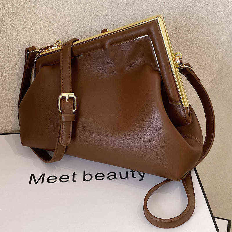 Luxury Letter F Clip Purses And Handbags Designer Bags For Women High Quality Ladies Clutch Famous Brand Shopping 220427, Coffee
Luxury Letter F Clip Purses And Handbags Designer Bags For Women High Quality Ladies Clutch Famous Brand Shopping 220427, Coffee