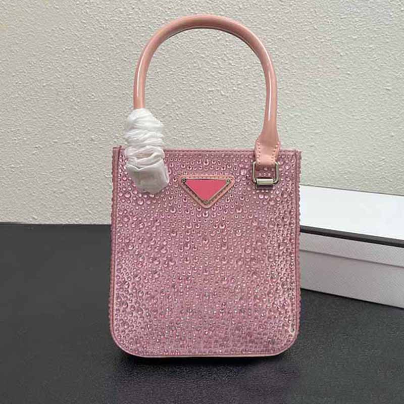 Designers tote bag Womens imitation crystal handbags Shoulder Bags for Women Fashion Wallet Luxury Handbag Messenger Classic Brand woman Diagonal Purse Phone bag, Contact me
Designers tote bag Womens imitation crystal handbags Shoulder Bags for Women Fashion Wallet Luxury Handbag Messenger Classic Brand woman Diagonal Purse Phone bag, Contact me