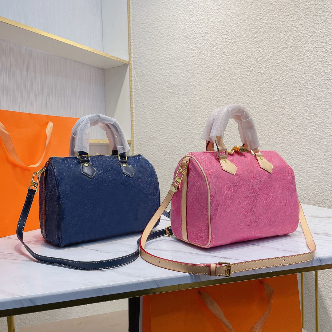 Mini Women Bucket Denim Pillow Bags Denim Handbags Luxury Floral Mini Shoulder Bag Fashion Crossbody Lady Tiny Cross Body Vintage Cute Purses High Quality
Mini Women Bucket Denim Pillow Bags Denim Handbags Luxury Floral Mini Shoulder Bag Fashion Crossbody Lady Tiny Cross Body Vintage Cute Purses High Quality