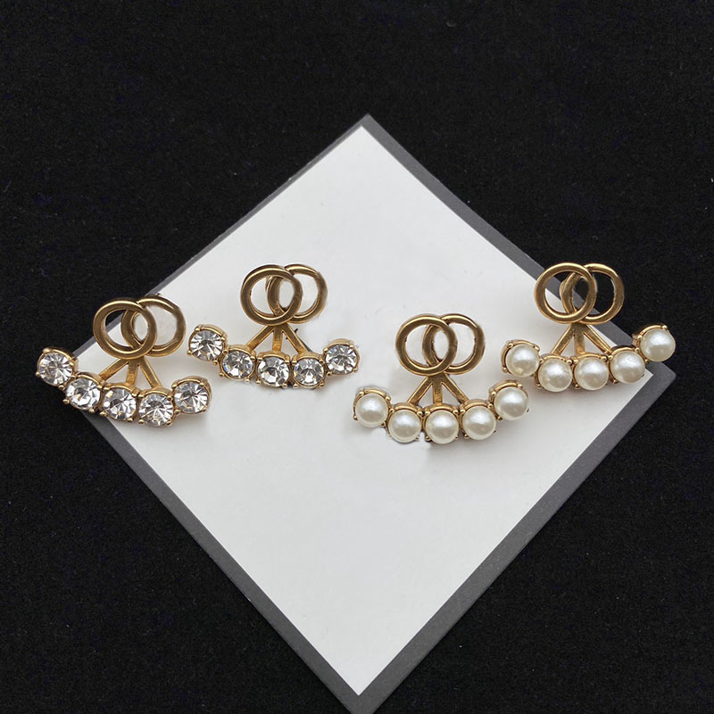 Fashion Women Charm Earrings Designer Jewelry New Scalloped Pearl Double Letter Sophisticated Luxurious Earring Accessories 223316RL
Fashion Women Charm Earrings Designer Jewelry New Scalloped Pearl Double Letter Sophisticated Luxurious Earring Accessories 223316RL