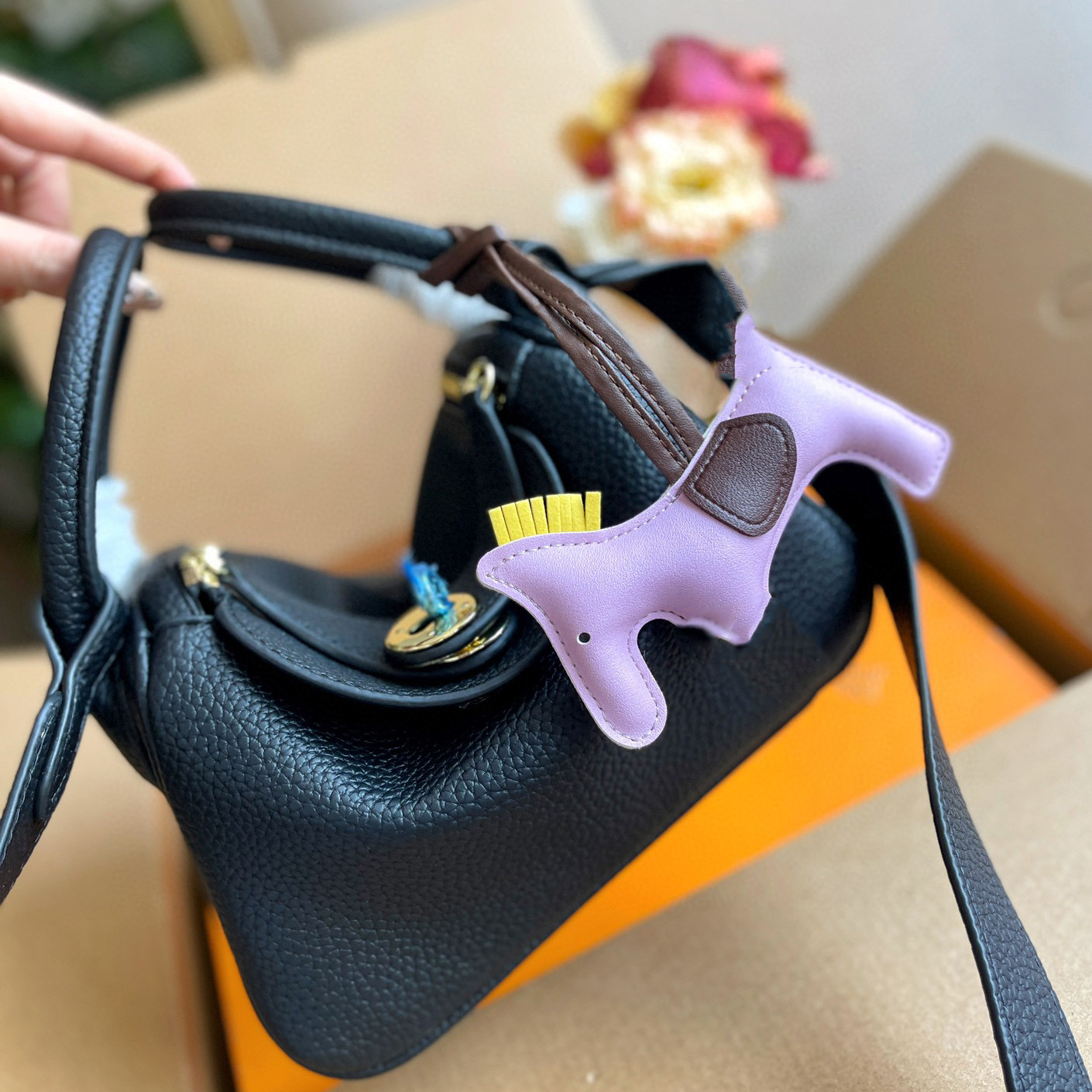 2022 new Classic Luxury Handbag Totes designers women Bags shoulder bag handbags hobo purses lady crossbody channel tote, Gift 
2022 new Classic Luxury Handbag Totes designers women Bags shoulder bag handbags hobo purses lady crossbody channel tote, Gift