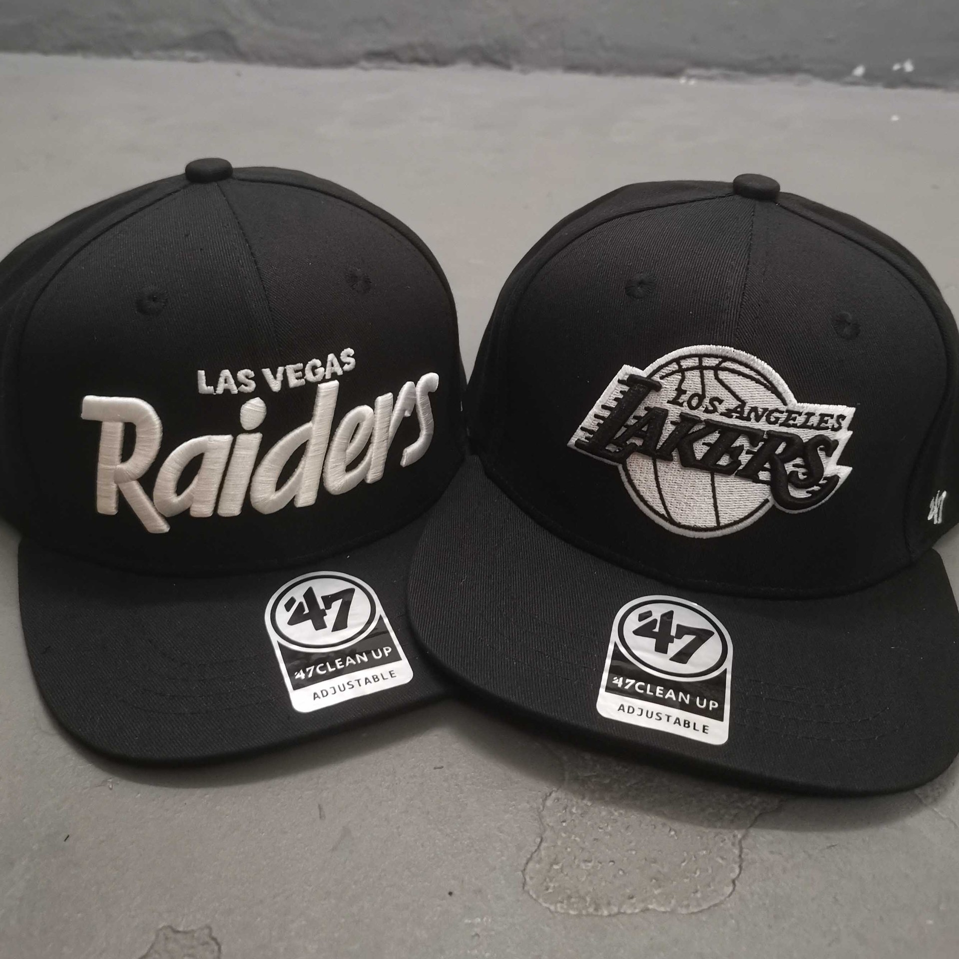 Baseball Cap Mens and Womens Flat Brim Hip Hop Hat Versatile Embroidered Sports Hip-Hop Hat, Picture color 001
Baseball Cap Mens and Womens Flat Brim Hip Hop Hat Versatile Embroidered Sports Hip-Hop Hat, Picture color 001